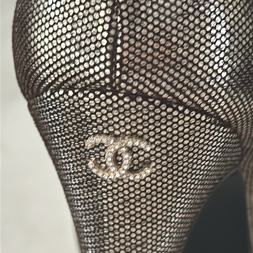 Chanel Pumps Two toned light gold